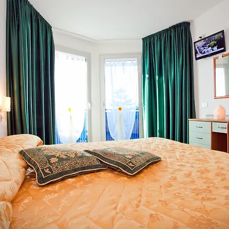 Готель Catto Suisse 3*